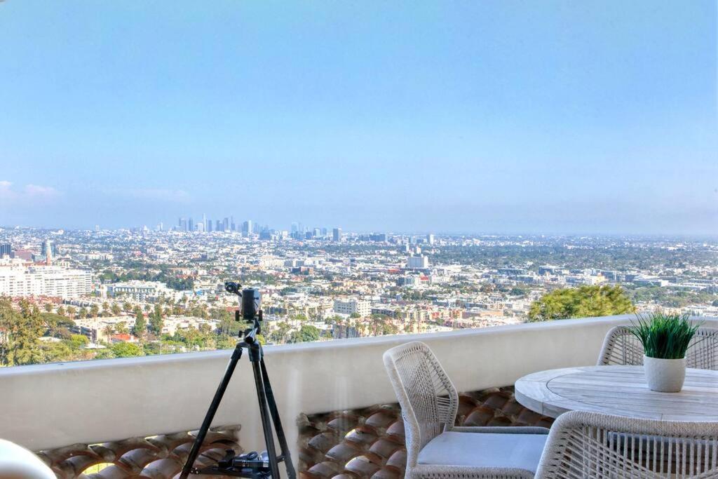 Hollywood Hills Luxury Spanish Estate With Pool & Views Los Ángeles