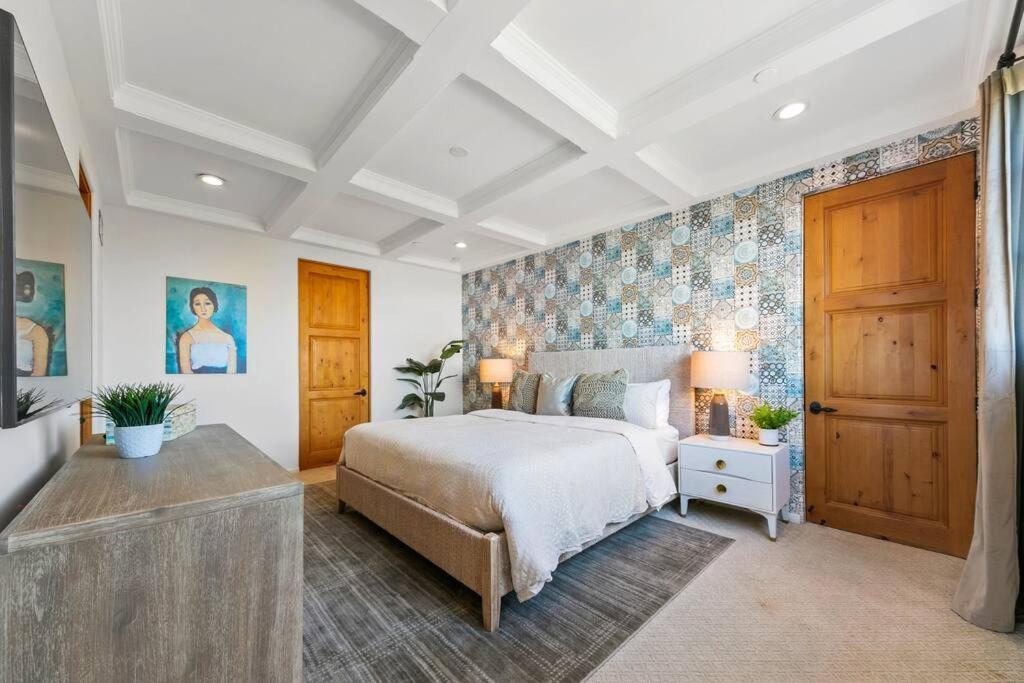 Villa Hollywood Hills Luxury Spanish Estate With Pool & Views Los Ángeles