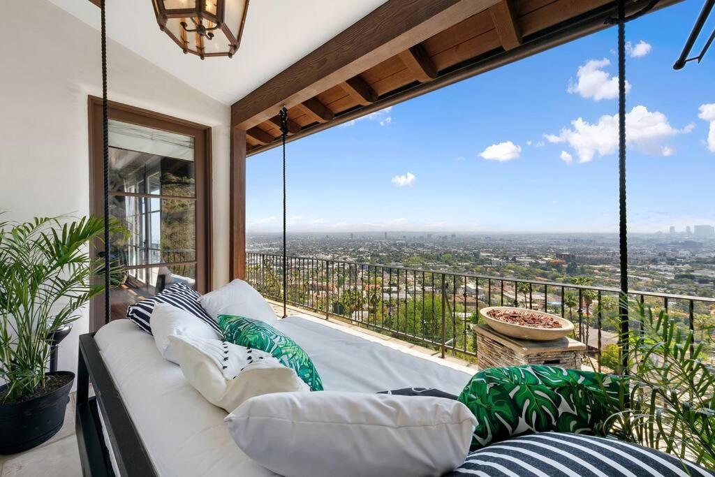 Villa Hollywood Hills Luxury Spanish Estate With Pool & Views *