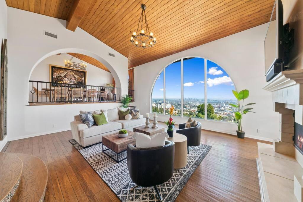 Hollywood Hills Luxury Spanish Estate With Pool & Views Los Ángeles